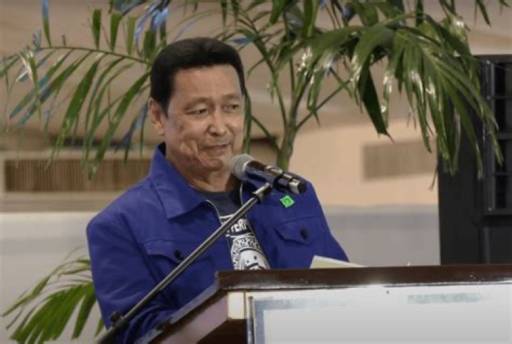 A Peek Into Lito Lapid's Political Past: Exploring His Previous Offices