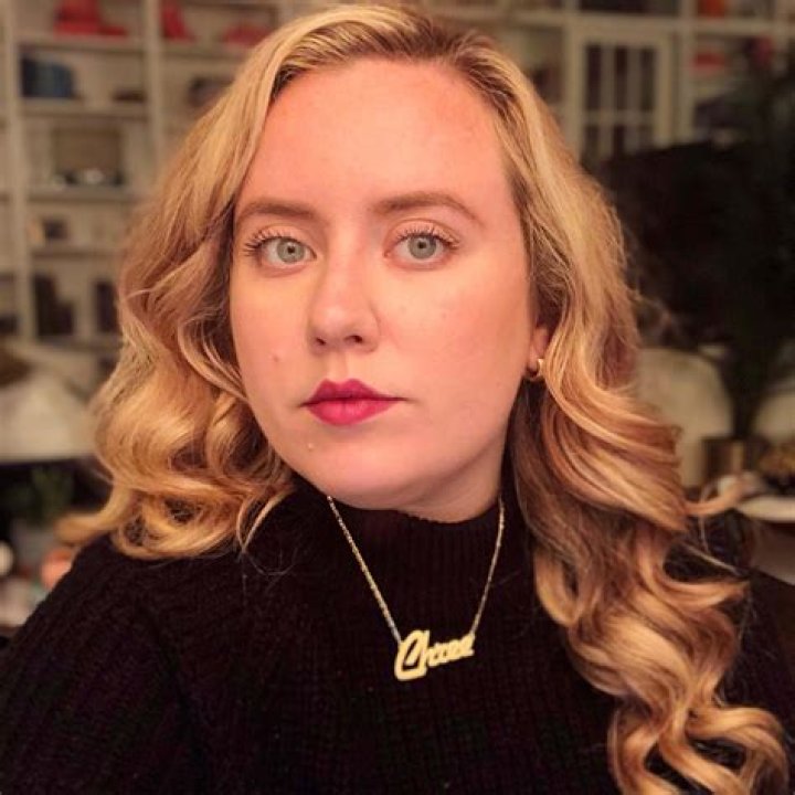 An Exploration Of Her Romantic Life