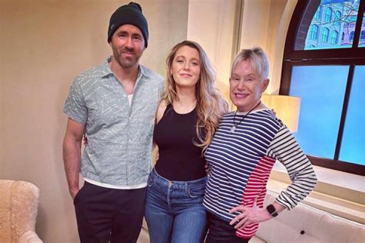 Connect With Ryan Reynolds: Your Ultimate Guide