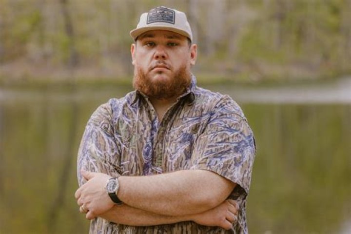 Did Luke Combs Lose A Brother To Tragedy?
