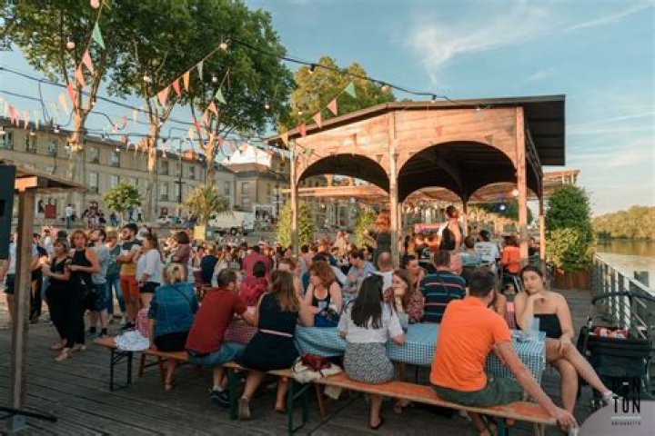 Discover Barraux La Guinguette: A Vibrant Waterfront Oasis