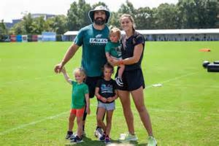 Discover Kylie Kelce's Height And Weight: The Stats Behind The Star Athlete