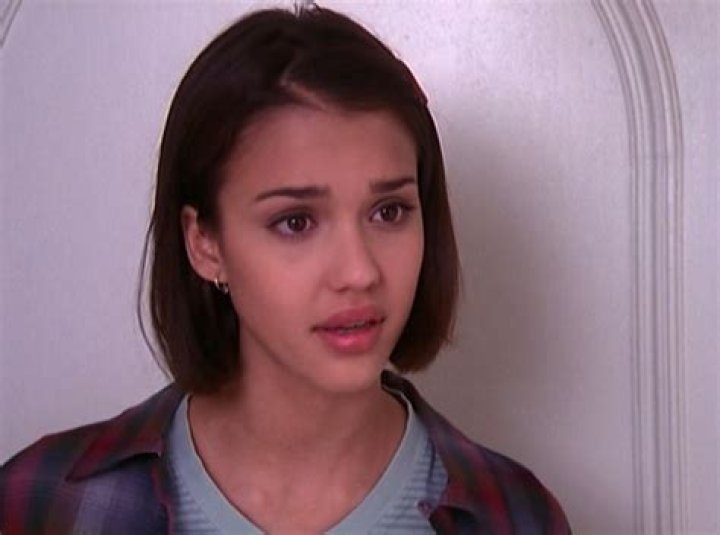 Discover Youthful Beauty: Young Jessica Alba's Timeless Charm