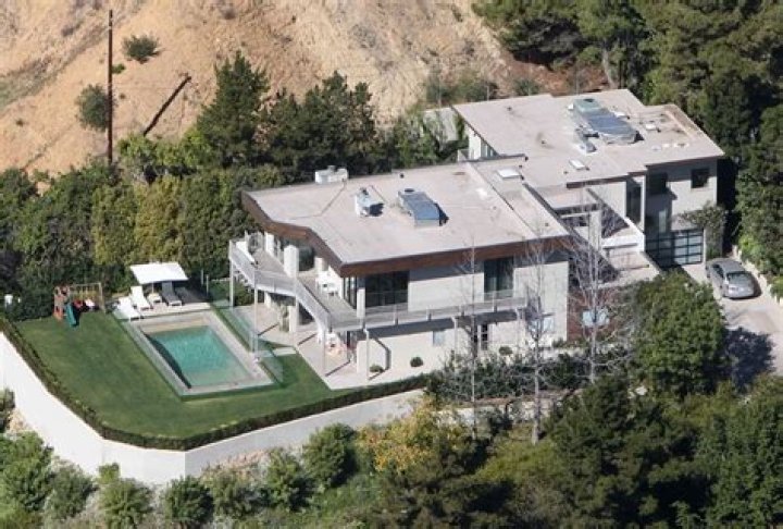 Divorce Drives Goldsmith To Purchase Beverly Hills Estate