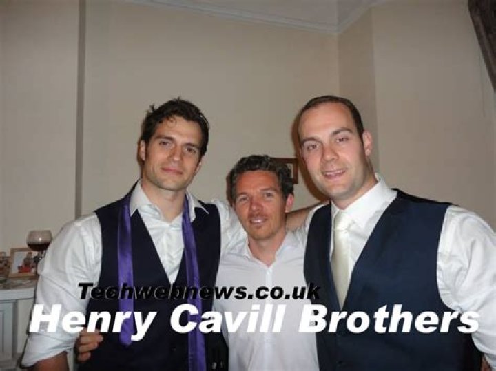 Henry Cavill Brothers: A Detailed Age Breakdown