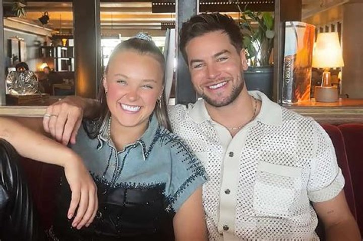 Jojo Siwa's Marital Status: Unmarried And Focused