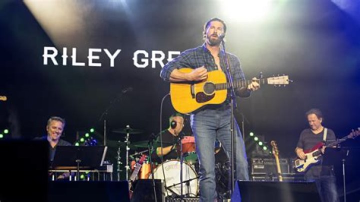 Learn About Riley Green's Parents: The Family Behind The Country Music Star