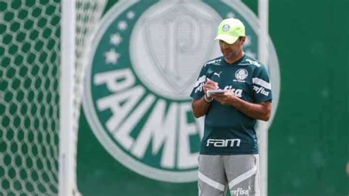 Palmeiras x Vitória ao vivo na tv Palmeiras x Vitória: escalações, onde assistir e palpites 27 julho 2024