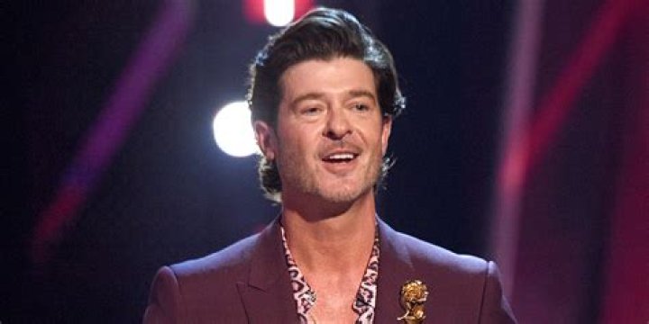 Robin Thicke Height: How Tall Is The Famous Singer?