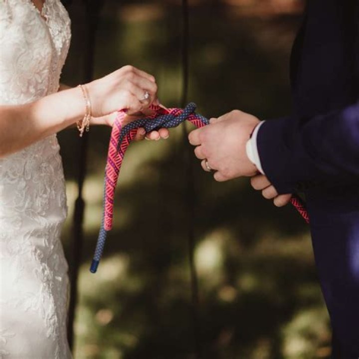The Insider Scoop: Whitney Cummings Finally Ties The Knot!