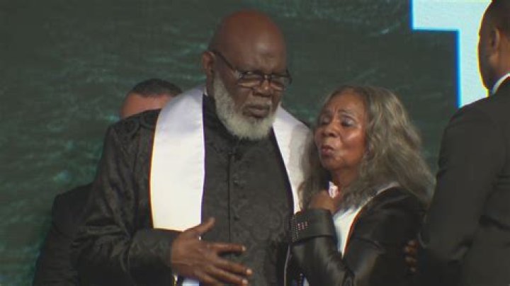This Just In: TD Jakes' Church Resignation Rocks The Religious World
