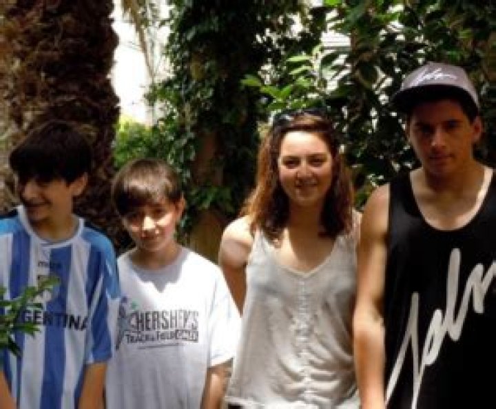 Uncover The Family Ties: Exploring Noah Kahan's Siblings