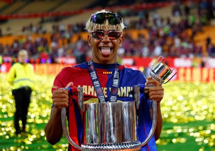 Unveiling Lamime Yamal's Net Worth: A Peek Into His Fortune