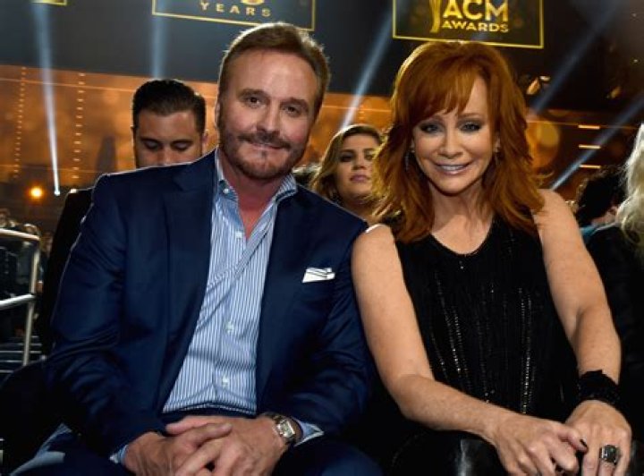 Unveiling Narvel Blackstock's Spouse: An Insightful Exploration