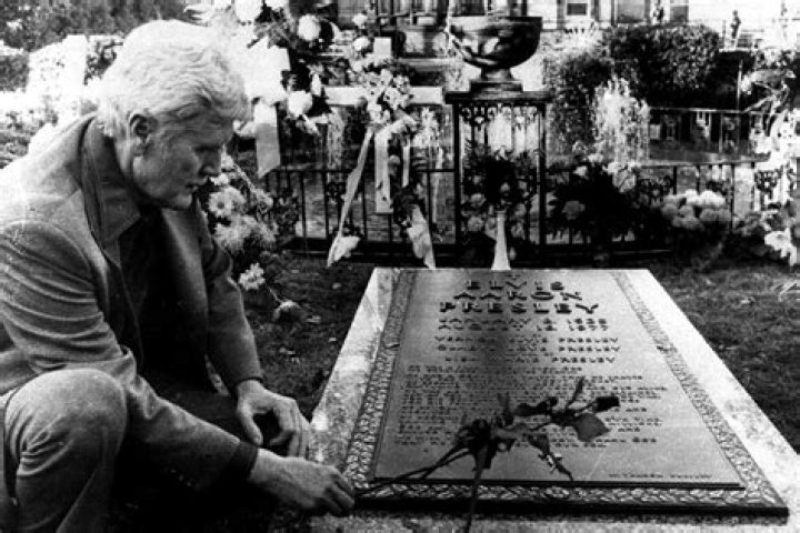 Unveiling The Cause Of Gladys Presley's Untimely Demise