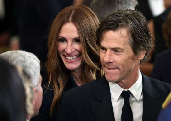 Unveiling The Enduring Bond: Julia Roberts' Marriage Timeline