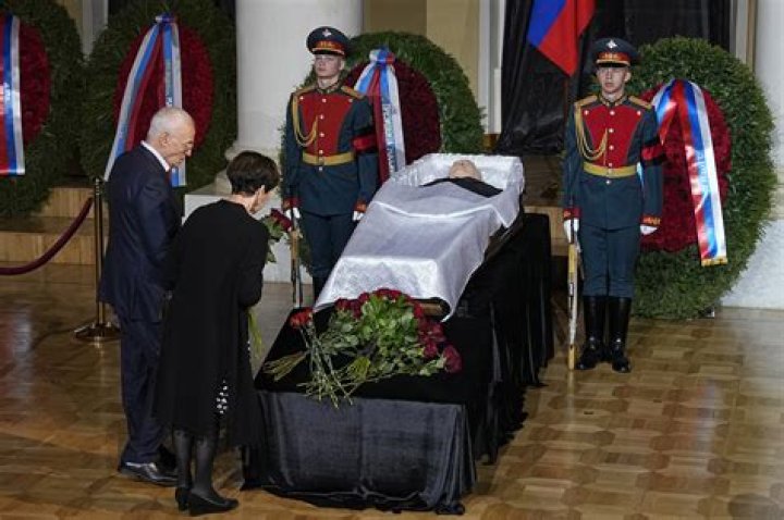Unveiling The Enigmatic Matriarch: Raymond Arroyo's Wife Revealed